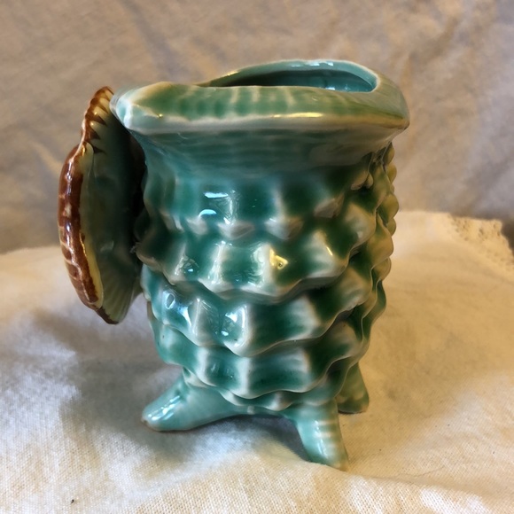 Vintage ceramic fish and shell vase - Picture 3 of 6